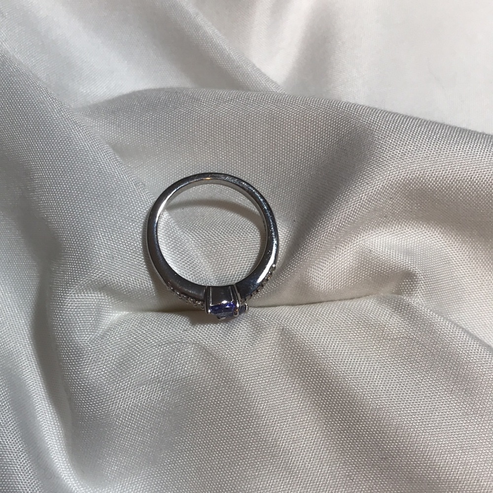 Trillion cut Genuine Tanzanite with Zircons Sz 6, 7, 8 - Picture 3 of 5